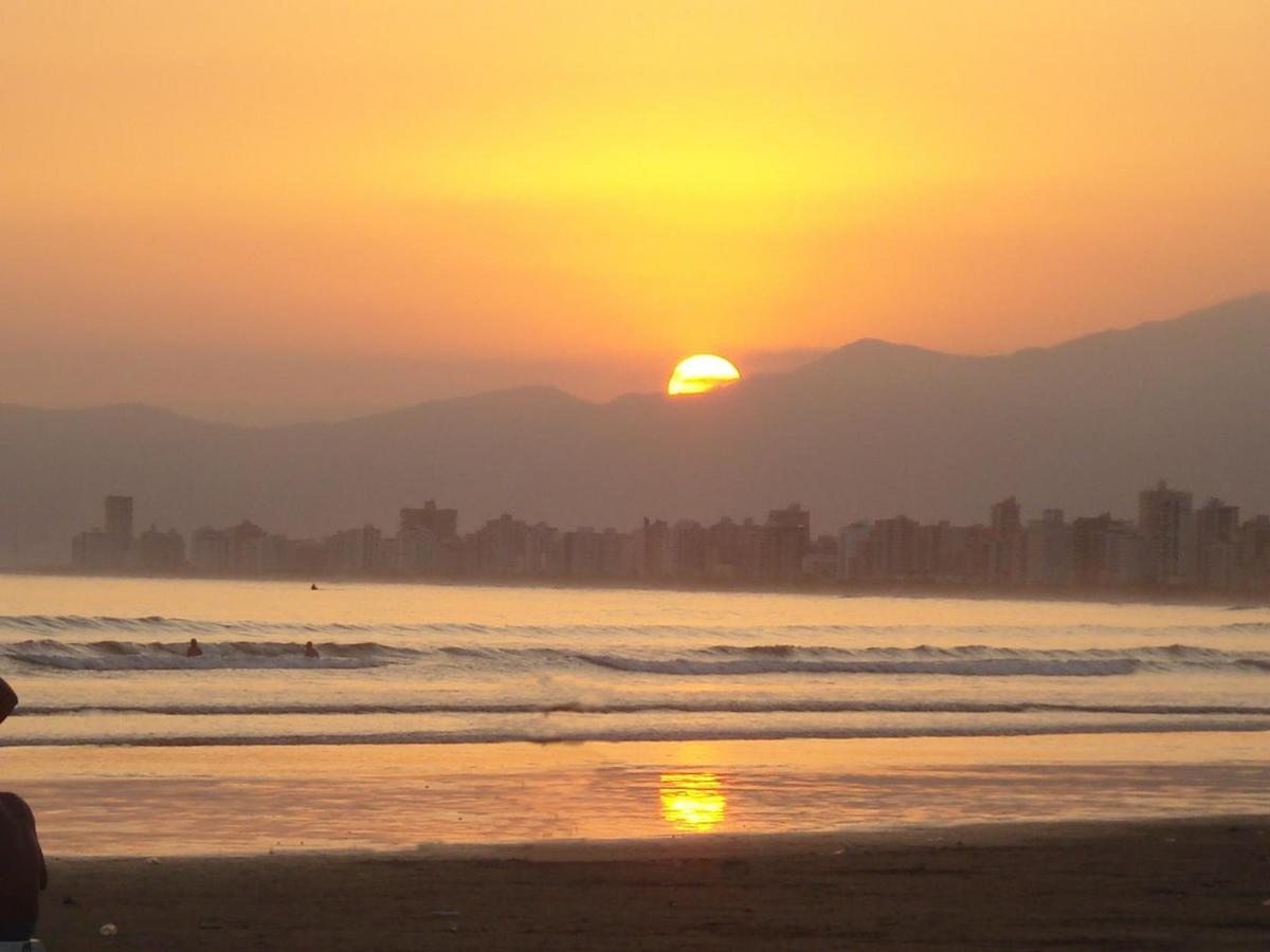 Ape Temporada Praia Grande Sp Completo Com Piscina, Churrasqueira, Estacionamento 外观 照片
